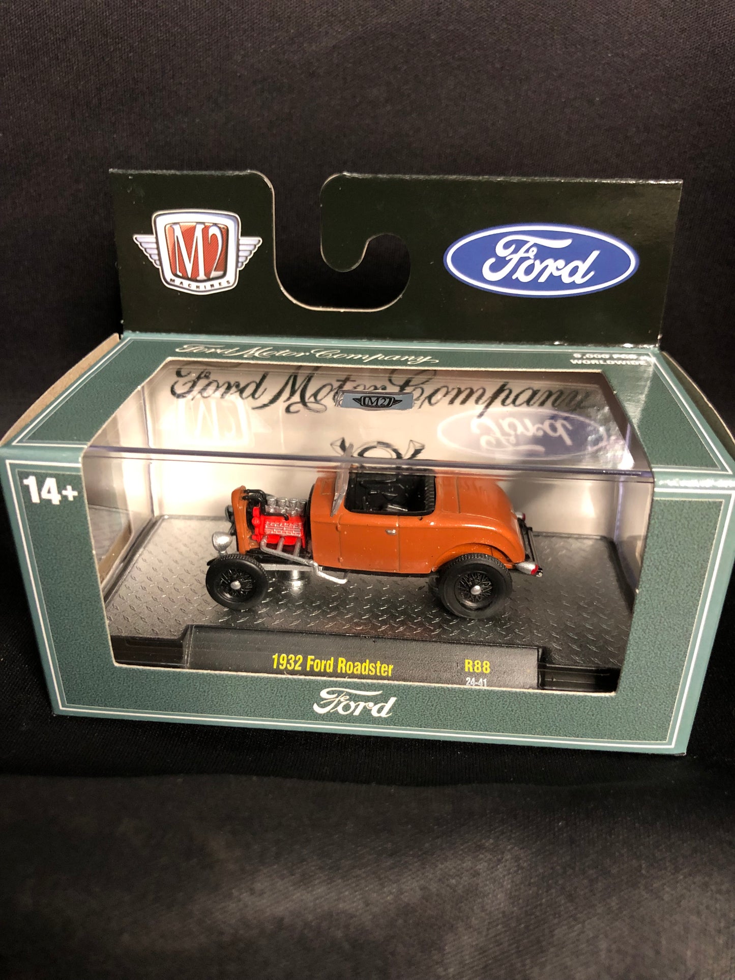 M2 machines 1932 ford roadster scale 1/64 R88