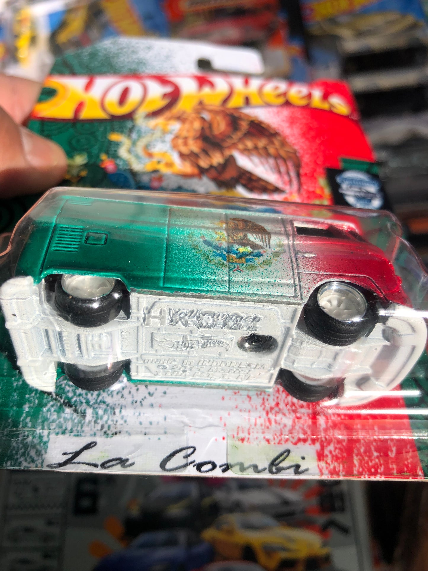 La combi Volkswagen T1 panel bus custom Hotwheels base