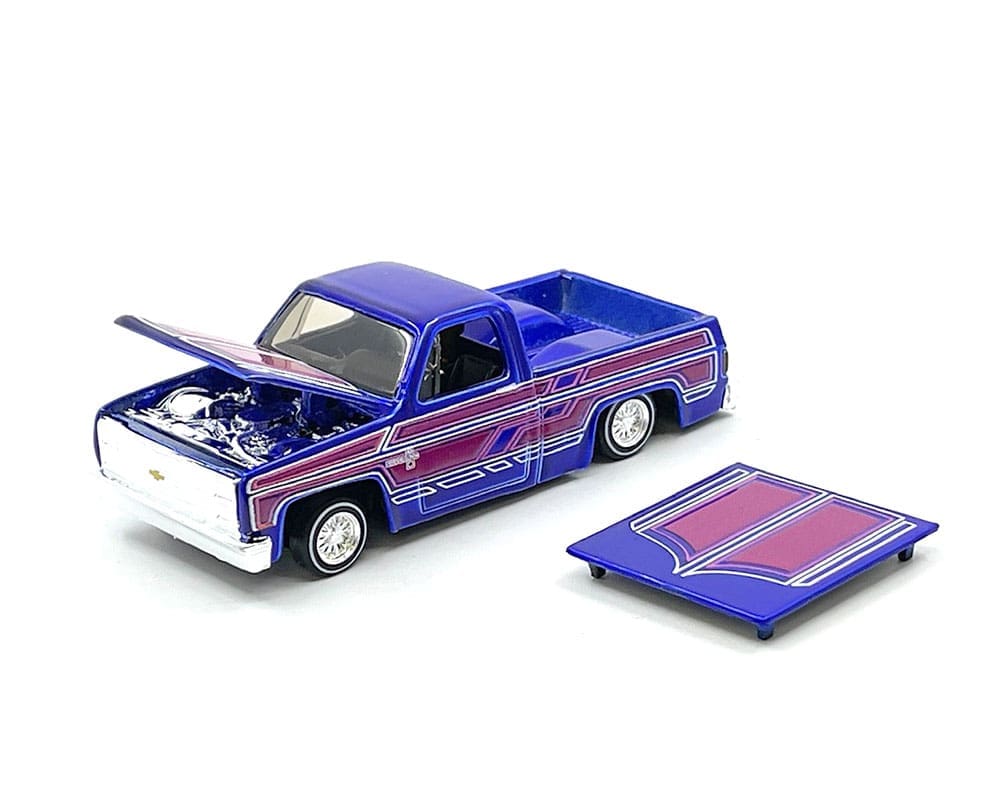 Maisto 1:64 1987 Chevrolet 1500 Lowriders – Metallic Blue – Design Lowriders – Limited Edition 3,600 Pieces