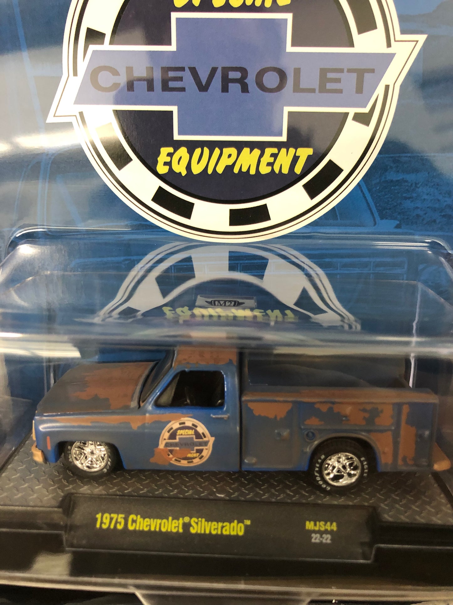 M2 Machines 1:64 Mijo 1975 Chevrolet Silverado Utility square Special Equipment